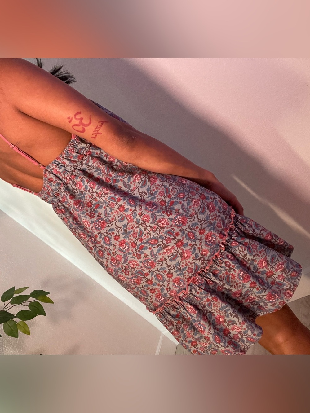 🌸 Floral Ruffle Mini Dress - Picture 3 of 3